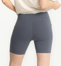 Women's All Day 6 Pocket Short