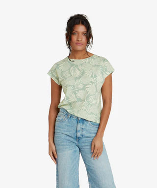 Neha Tee